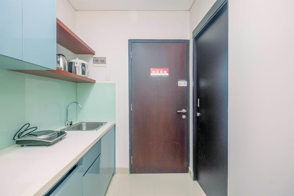 Fridge, stovetop, cookware/dishes/utensils