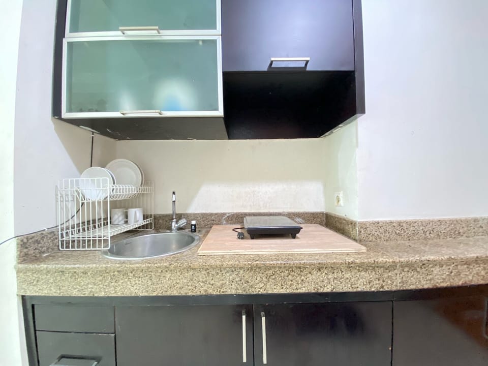 Room | Private kitchen | Fridge, stovetop, electric kettle, cookware/dishes/utensils