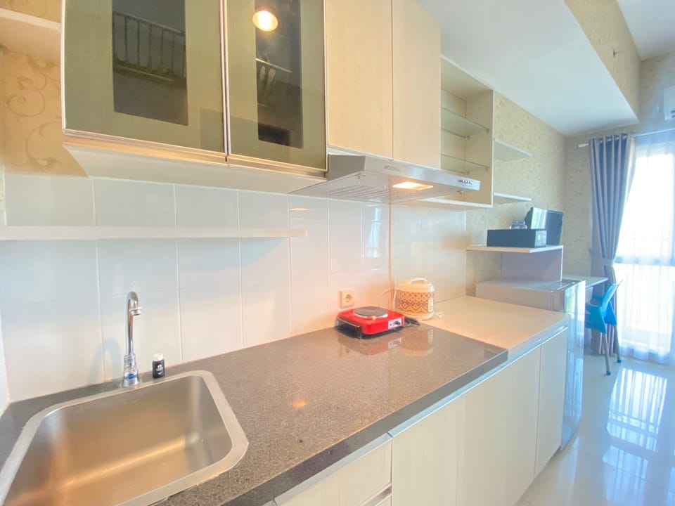 Fridge, stovetop, cookware/dishes/utensils