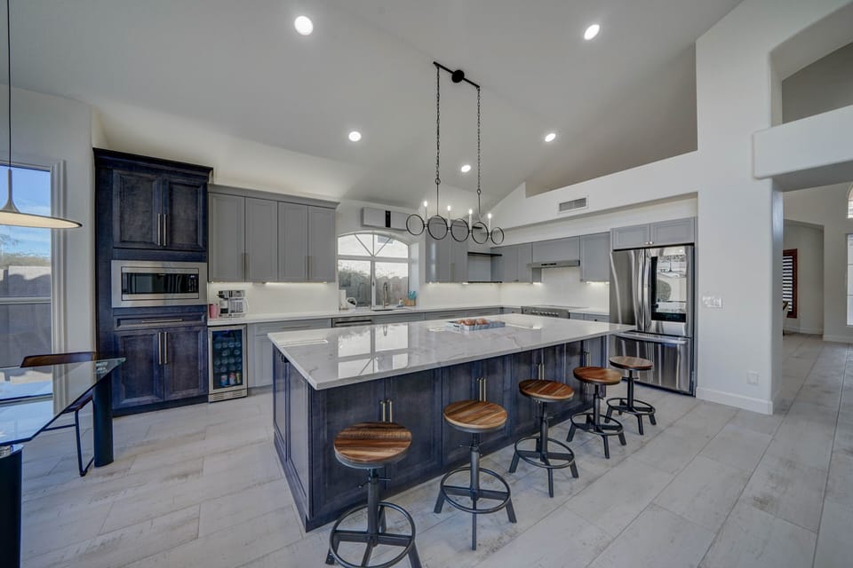 Massive 10ft island with quartzite countertop 