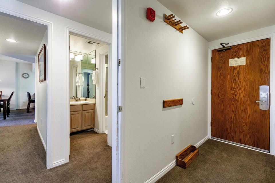 Bathroom 2 off main Living Area - Bathtub/Shower Combo