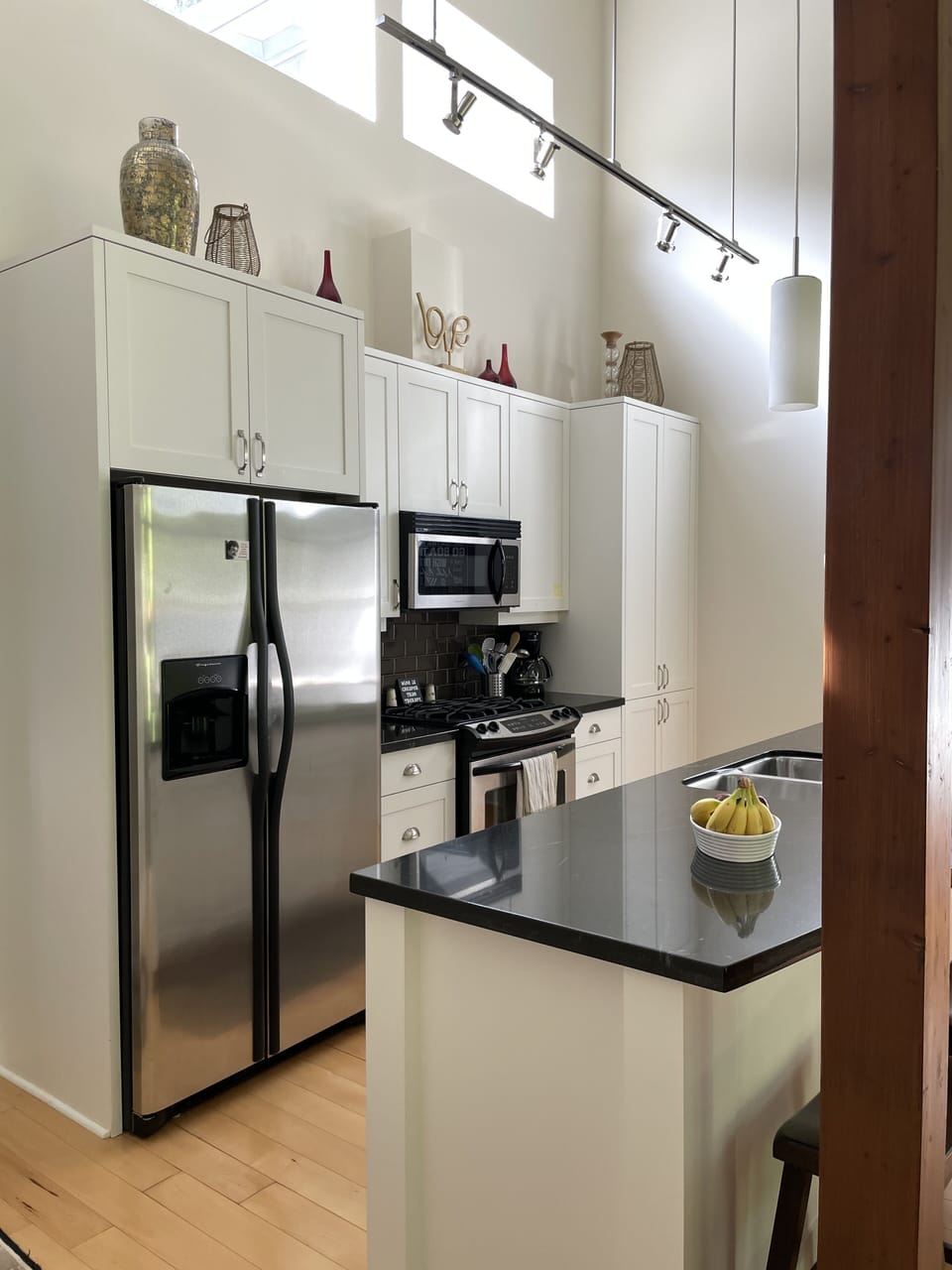 More light and many amenities in those cupboards 