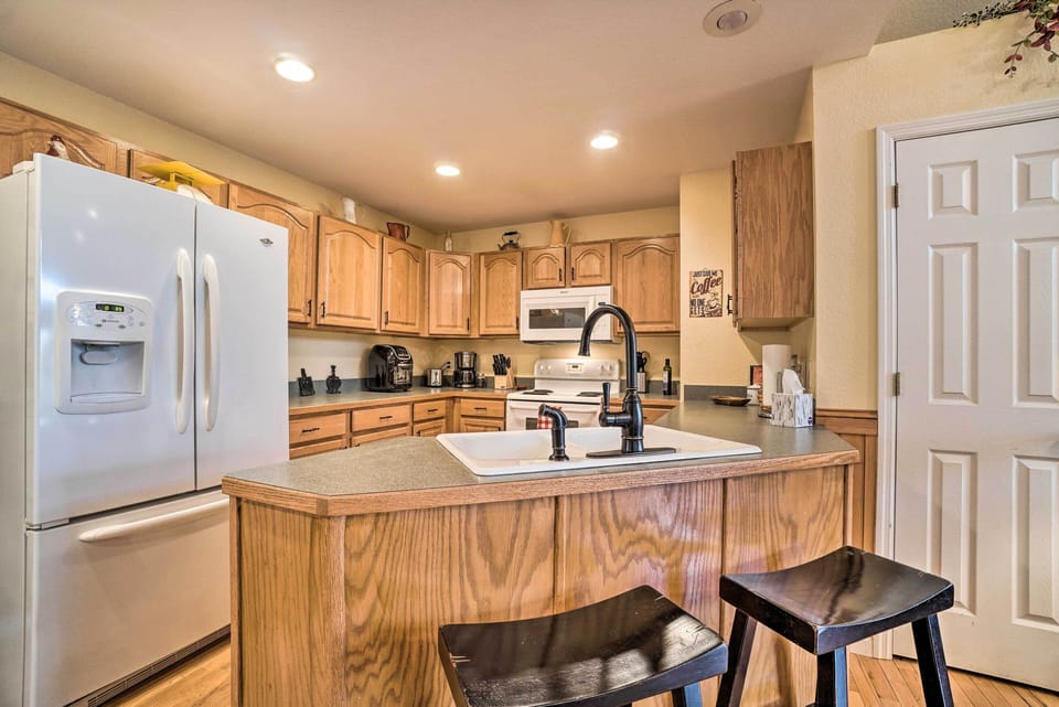 Kitchen | Fully Equipped | Cooking Basics | Dishware & Flatware