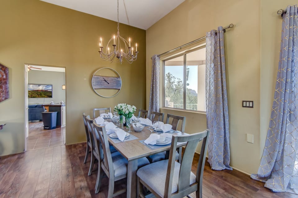 Dining Area with Seating for Eight