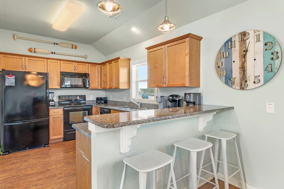 CB11: Inn No Hurry | Top Level Kitchen
