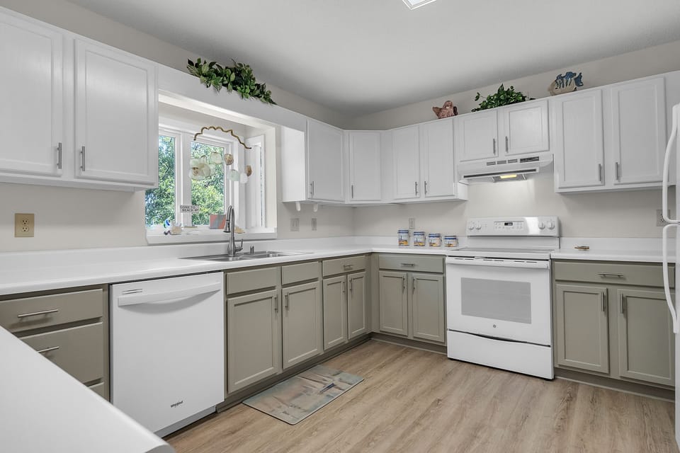 Kitchen - 1st Level Northeast