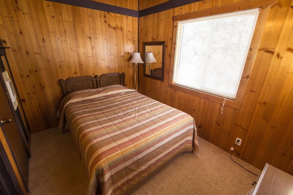 BEDROOM202