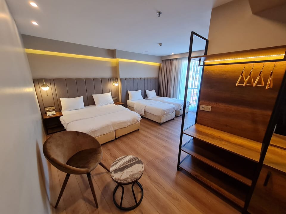 Superior Family Room | Premium bedding, minibar, in-room safe, desk