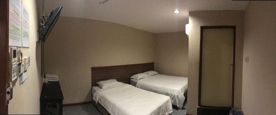 Family Room, No Window | Free WiFi