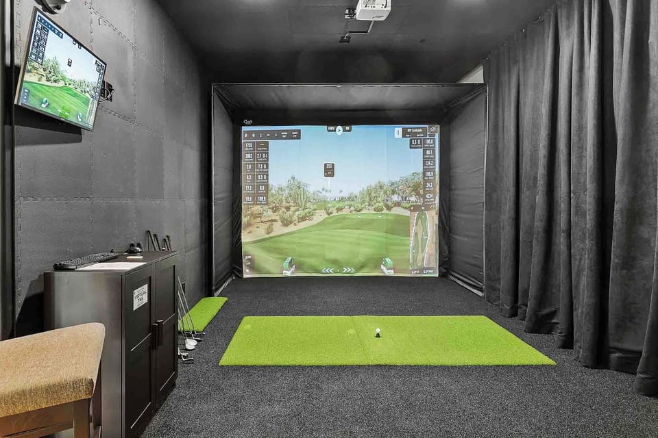 Golf simulator