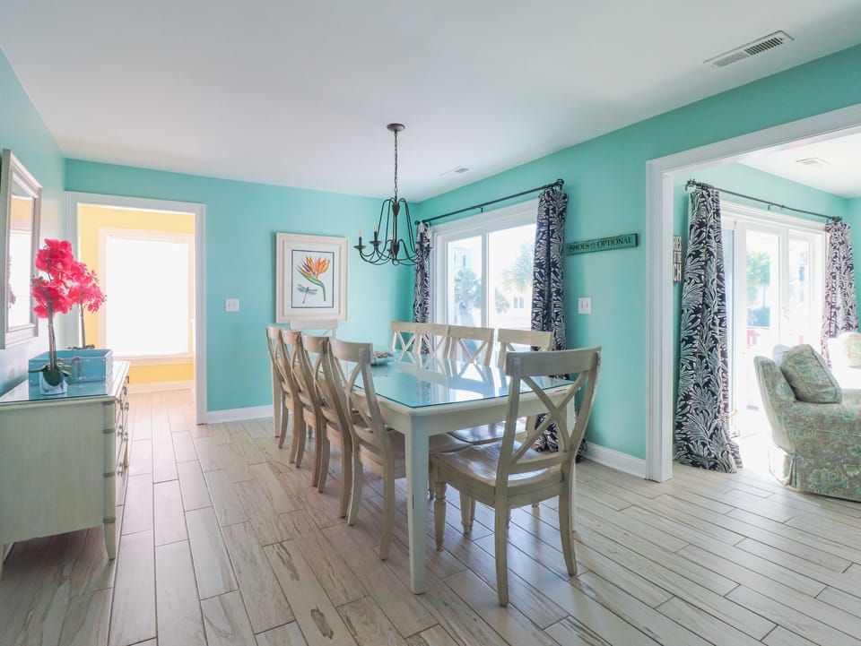 Large Dining Area