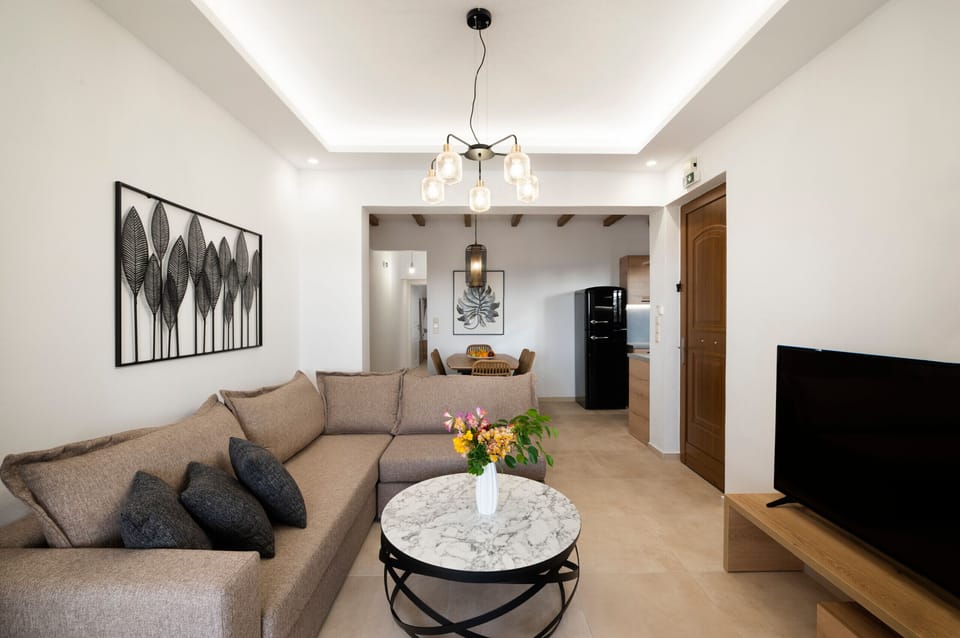 Zen Play Apartment, Near the beach-LivingRoom