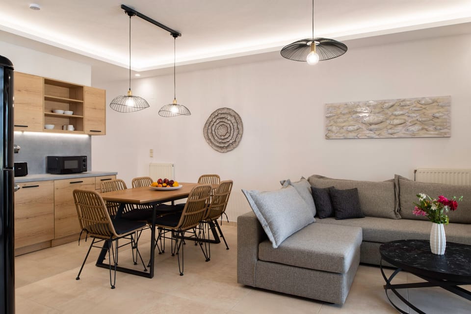 Zen Chic Apartment, Near the beach-Dining Area