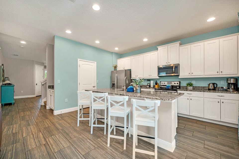 Prepare family meals or entertain guest in this beautiful.