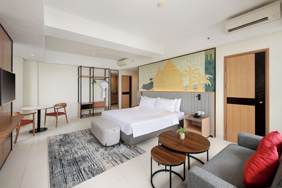 Executive Room | In-room safe, desk, soundproofing, WiFi (free)