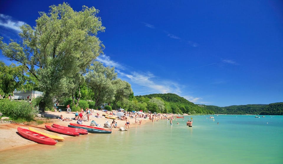 Un plage du Lac de Chalain-jura