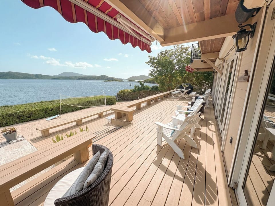 The upper level deck looking out to the beautiful ocean views