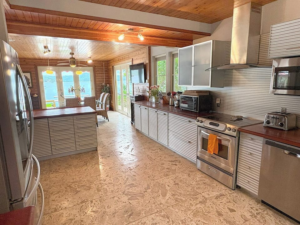 The kitchen at Seaside Breeze looking towards the ocean