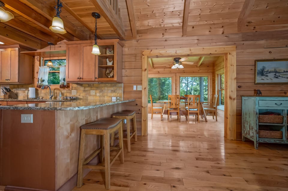 Open kitchen/living room