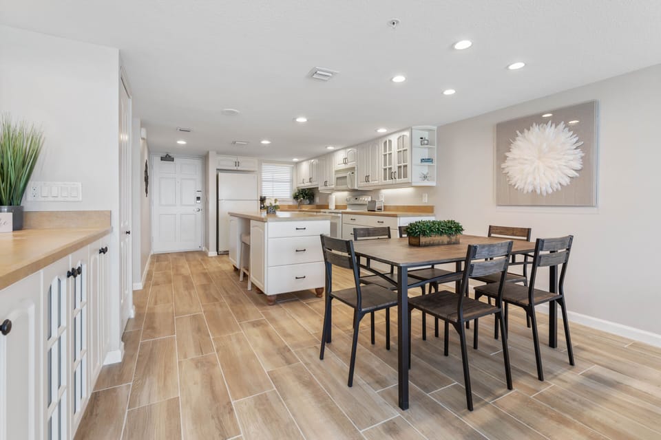 Spacious open concept with dining for six