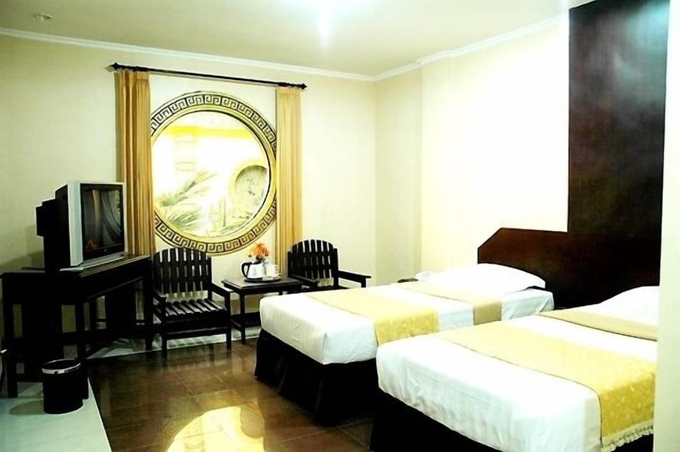 Deluxe Room | Premium bedding, desk, rollaway beds, free WiFi