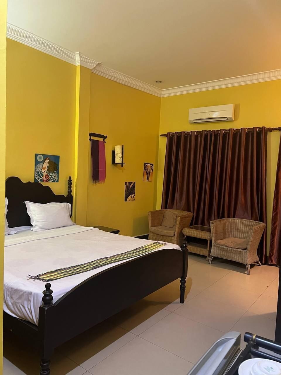 Standard King Room  | Free minibar items, in-room safe, desk, laptop workspace