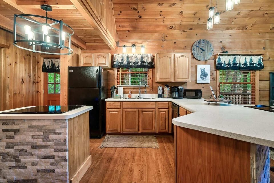Fully-stocked & recently updated kitchen. 