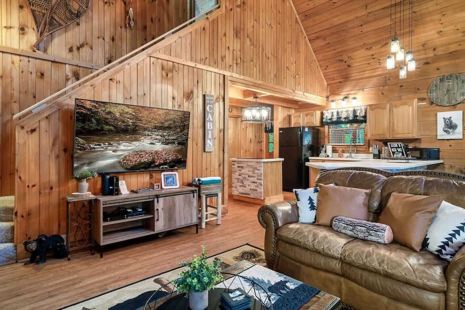 Main level living space and fully-stocked kitchen. 