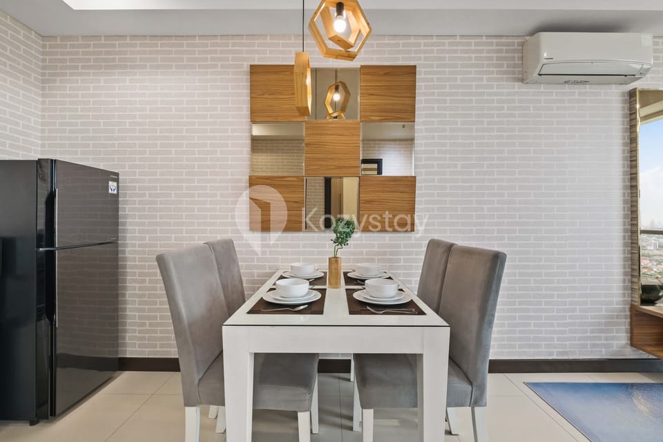 Apartment, 2 Bedrooms, Non Smoking, City View | Dining room