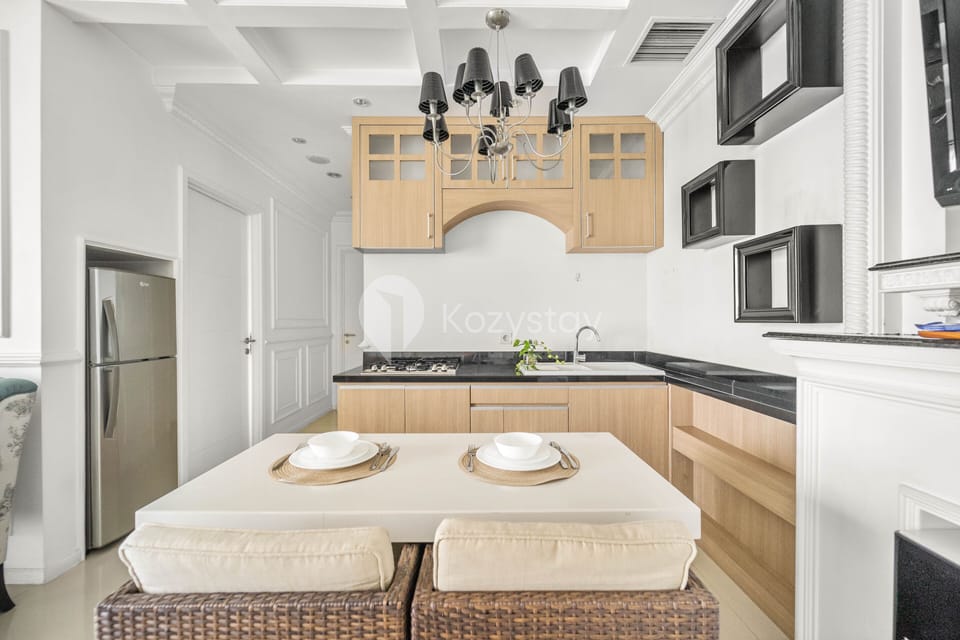 Apartment, 2 Bedrooms, Non Smoking, City View | Dining room