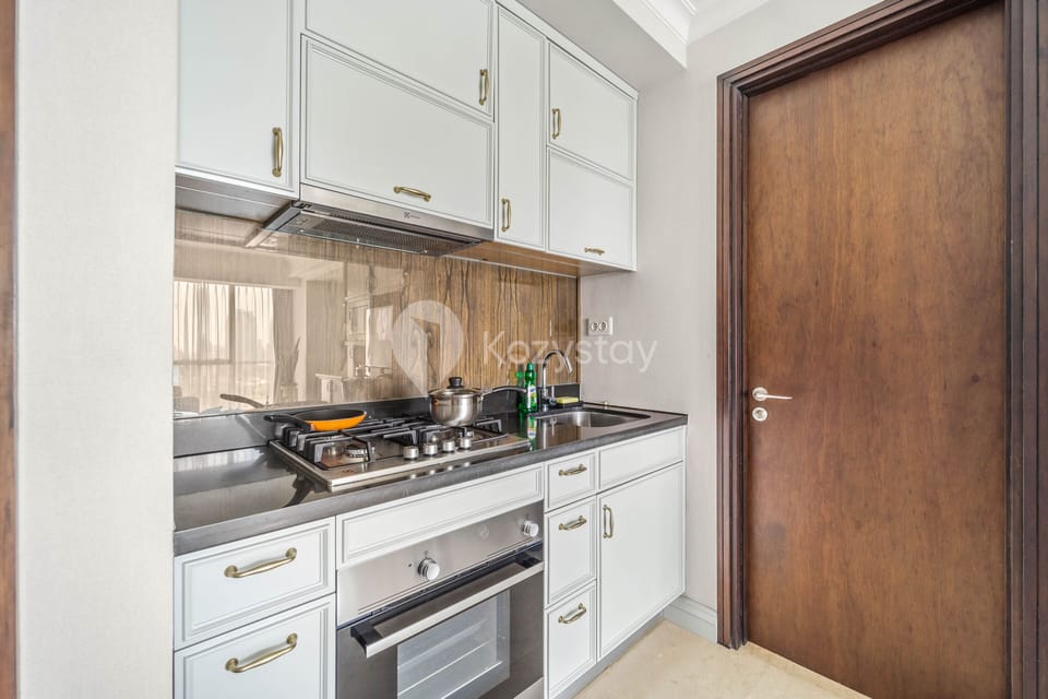Apartment, 2 Bedrooms, City View | Private kitchen | Fridge, microwave, oven, rice cooker