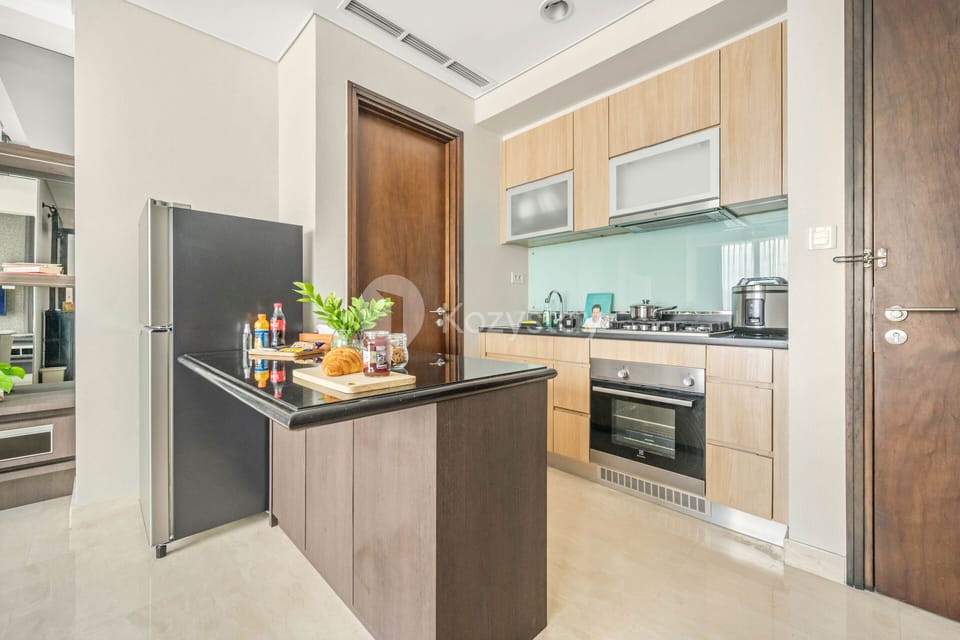 Apartment, 2 Bedrooms, City View | Private kitchen | Fridge, microwave, oven, rice cooker