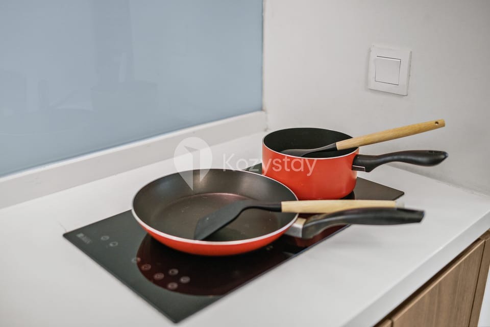 Apartment, 1 Bedroom, City View | Private kitchen | Fridge, microwave, rice cooker, cleaning supplies