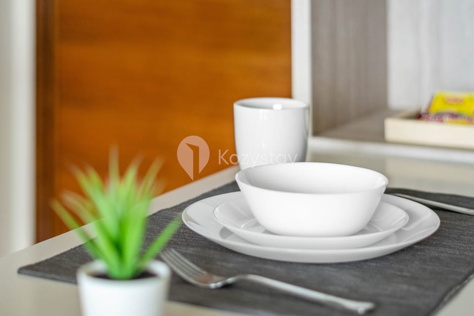 Apartment, 1 Bedroom, Non Smoking, City View | Dining room
