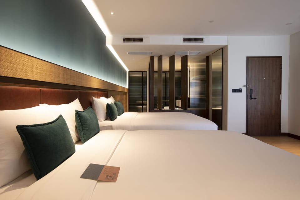 Premium bedding, minibar, in-room safe, desk