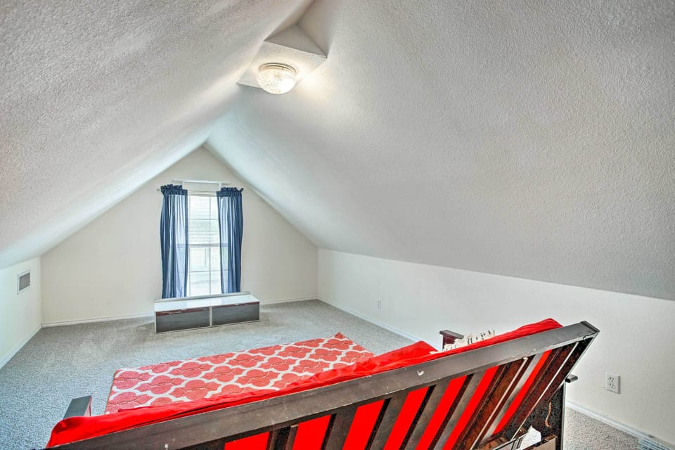 Upstairs Bonus Room
