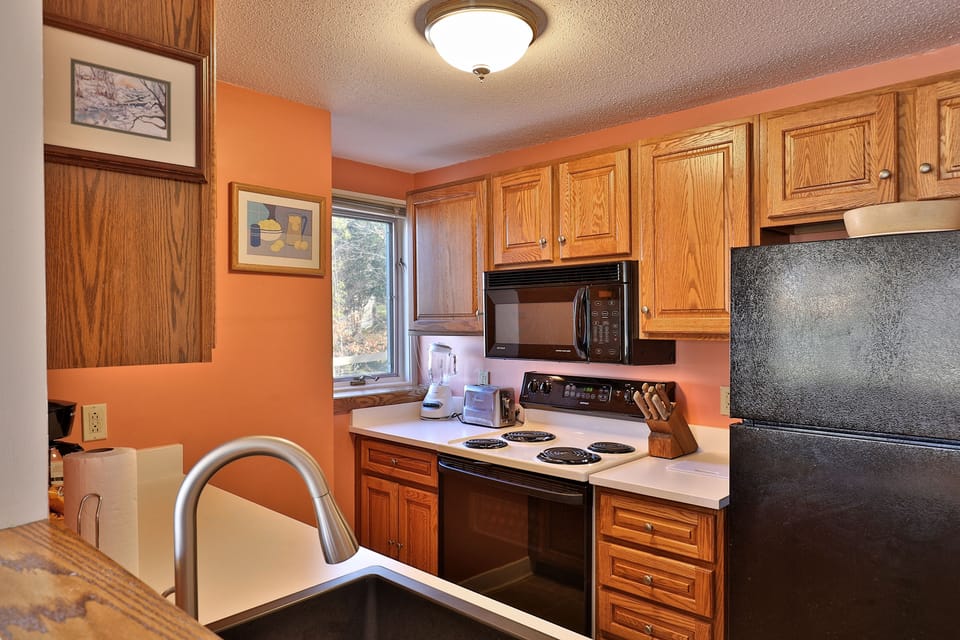 Fully equipped kitchen