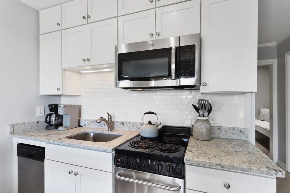 Plenty of cabinets for your grocery storage