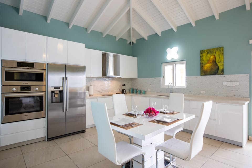 Spacious and modern kitchen.