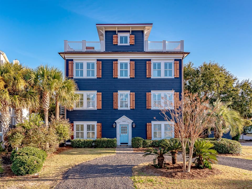 1000 Carolina Blvd - LSV - Pet Friendly - Private Pool - Roof Top Deck (1442)