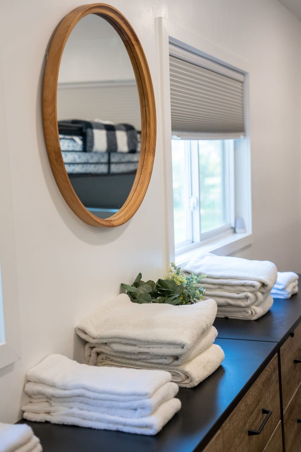 Fresh towels and linens for all of our guests.