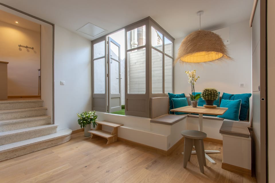 Dining area & terrace
Coin repas & terrasse