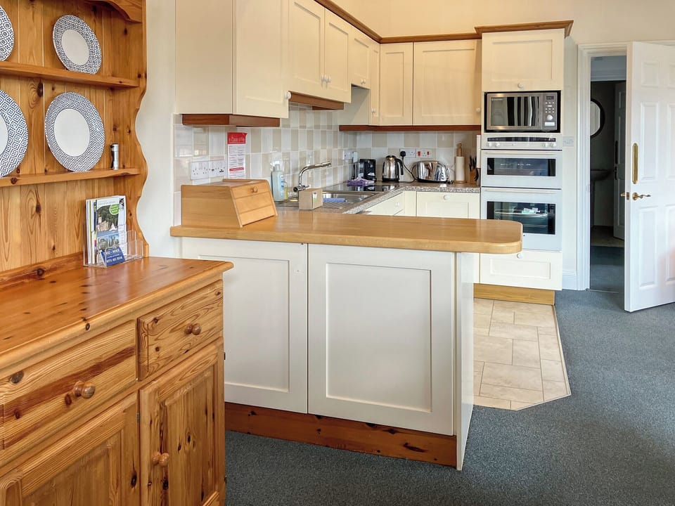 Kitchen | Marine Mews, Salcombe