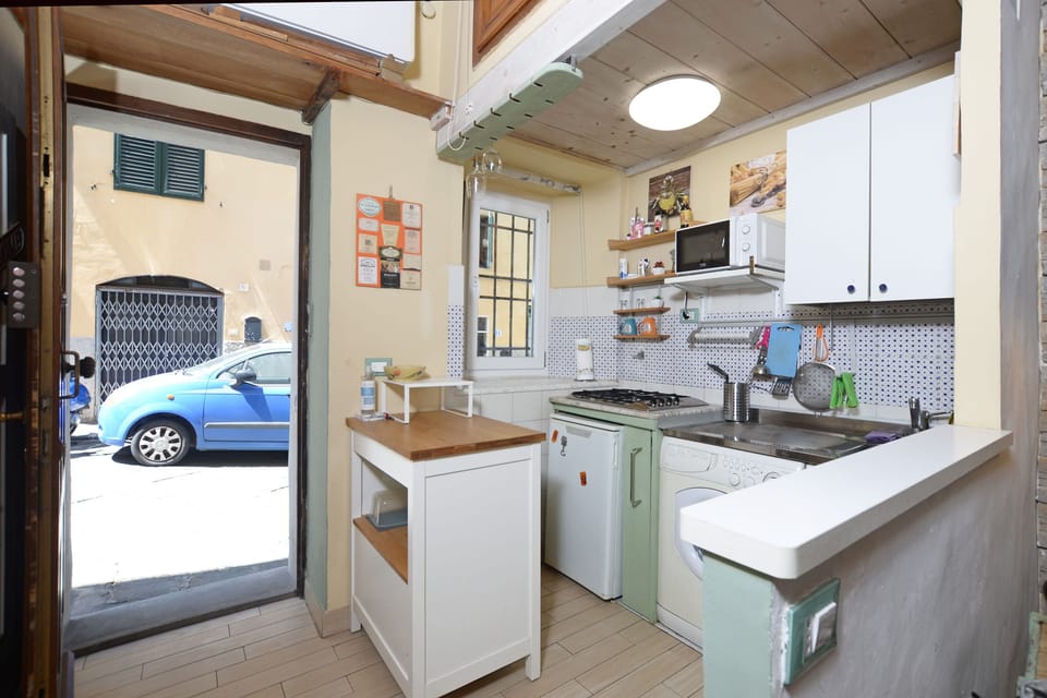 Honeymoon Studio, Air conditioning (Casina Magnoli) | Private kitchenette | Fridge, stovetop, coffee/tea maker, toaster