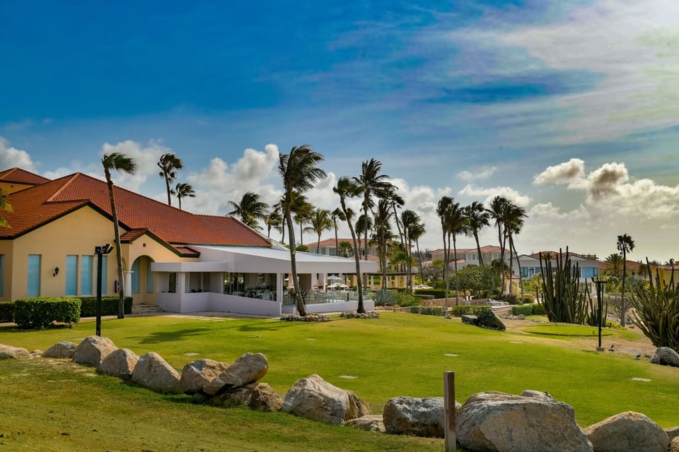 House (3 Bedrooms) | Property amenity