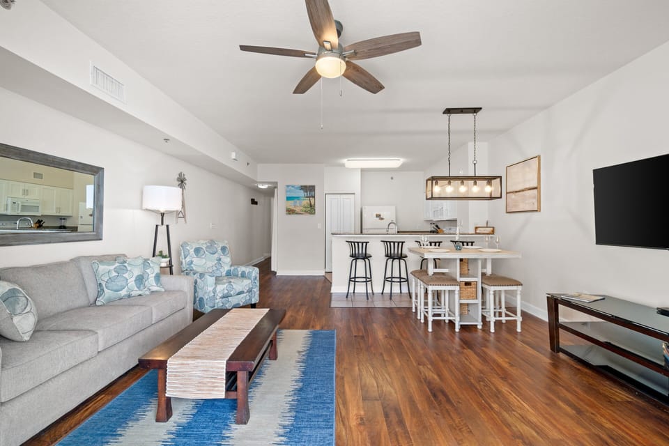 Gulf Front Living Area with Sleeper Sofa