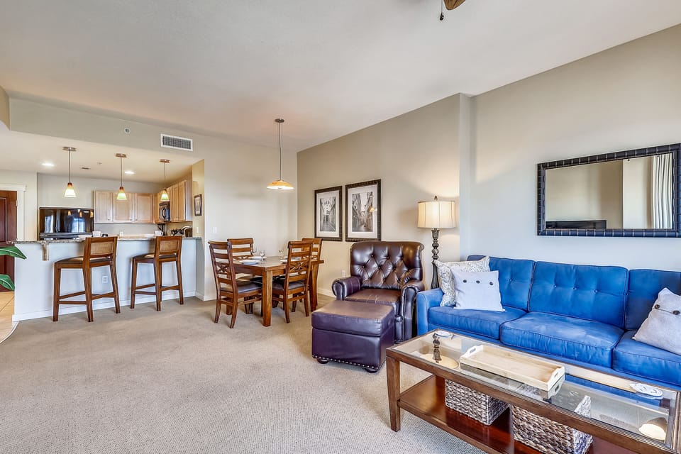 Living Area with Gulf View and Sleeper Sofa