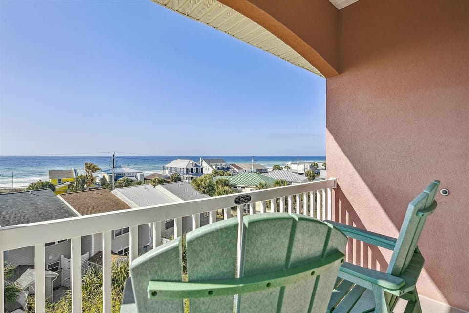 4th Floor Furnished Balcony with Gulf Views