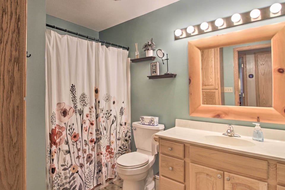 Full Bathroom