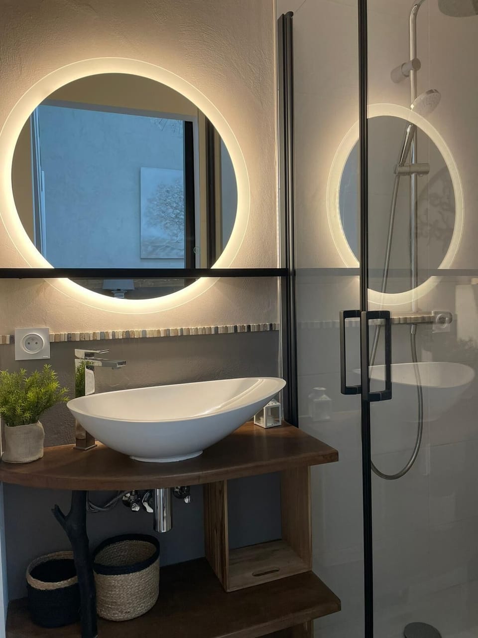 Exclusive Suite, Ensuite (Anaëlle ) | 1 bedroom, WiFi